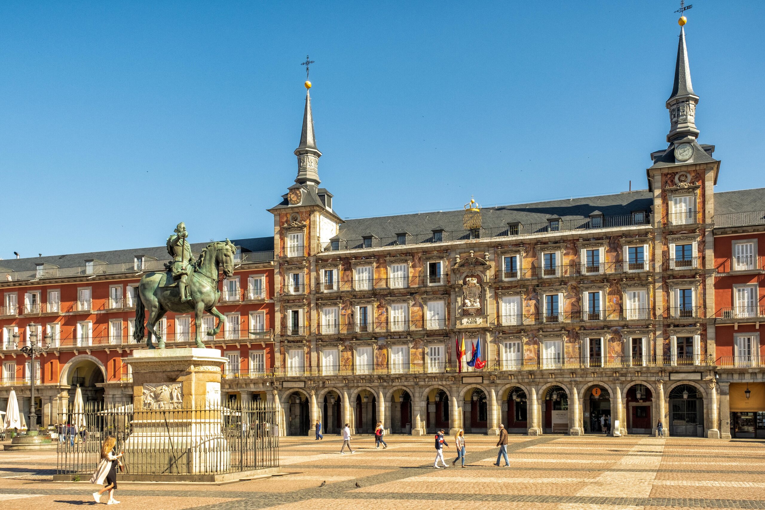 Tiendas del Barrio de las Letras (Madrid), Guía Repsol